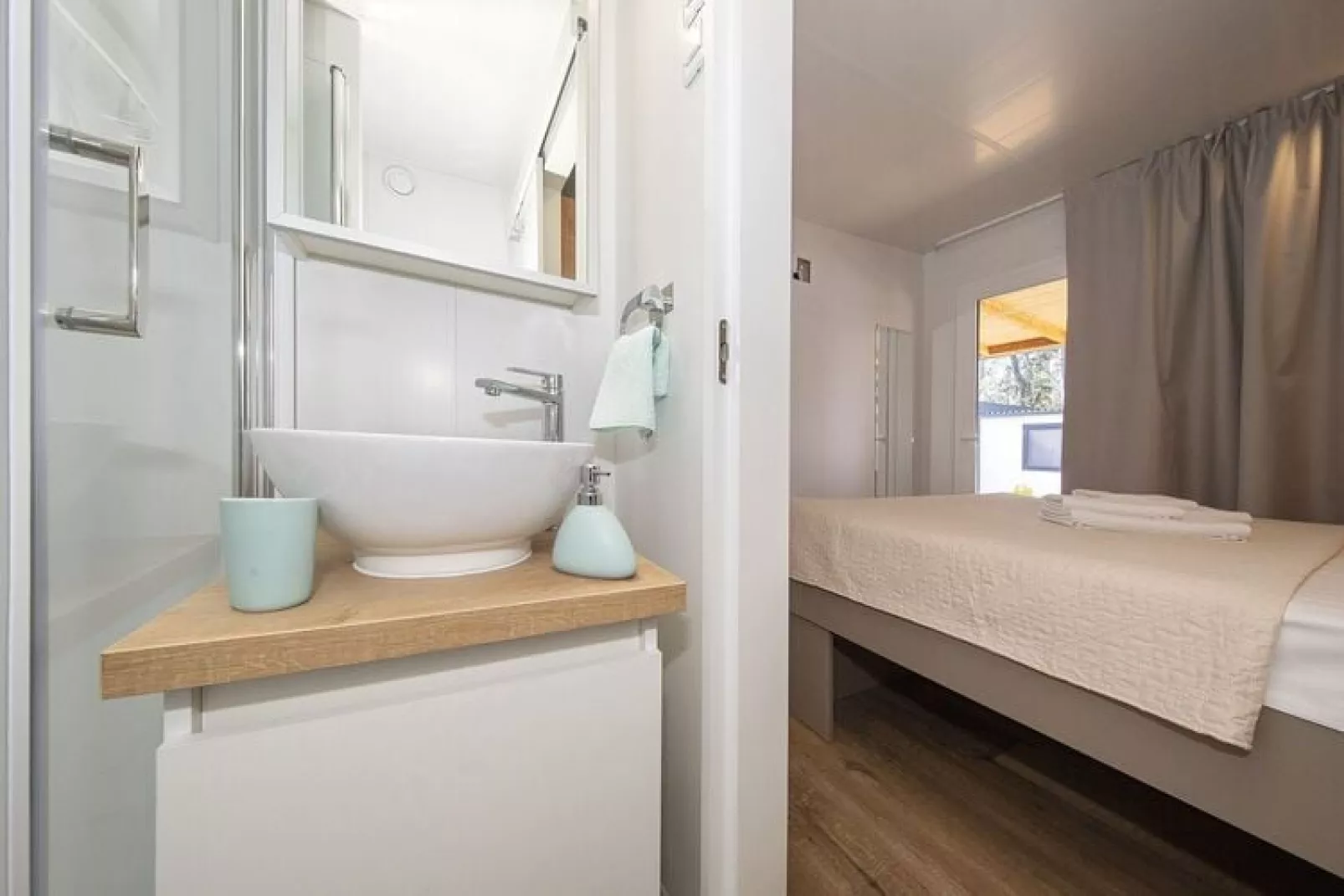 Mobile Homes in Camping Park Soline - Biograd - Type Glamping Family Deluxe-Bathroom