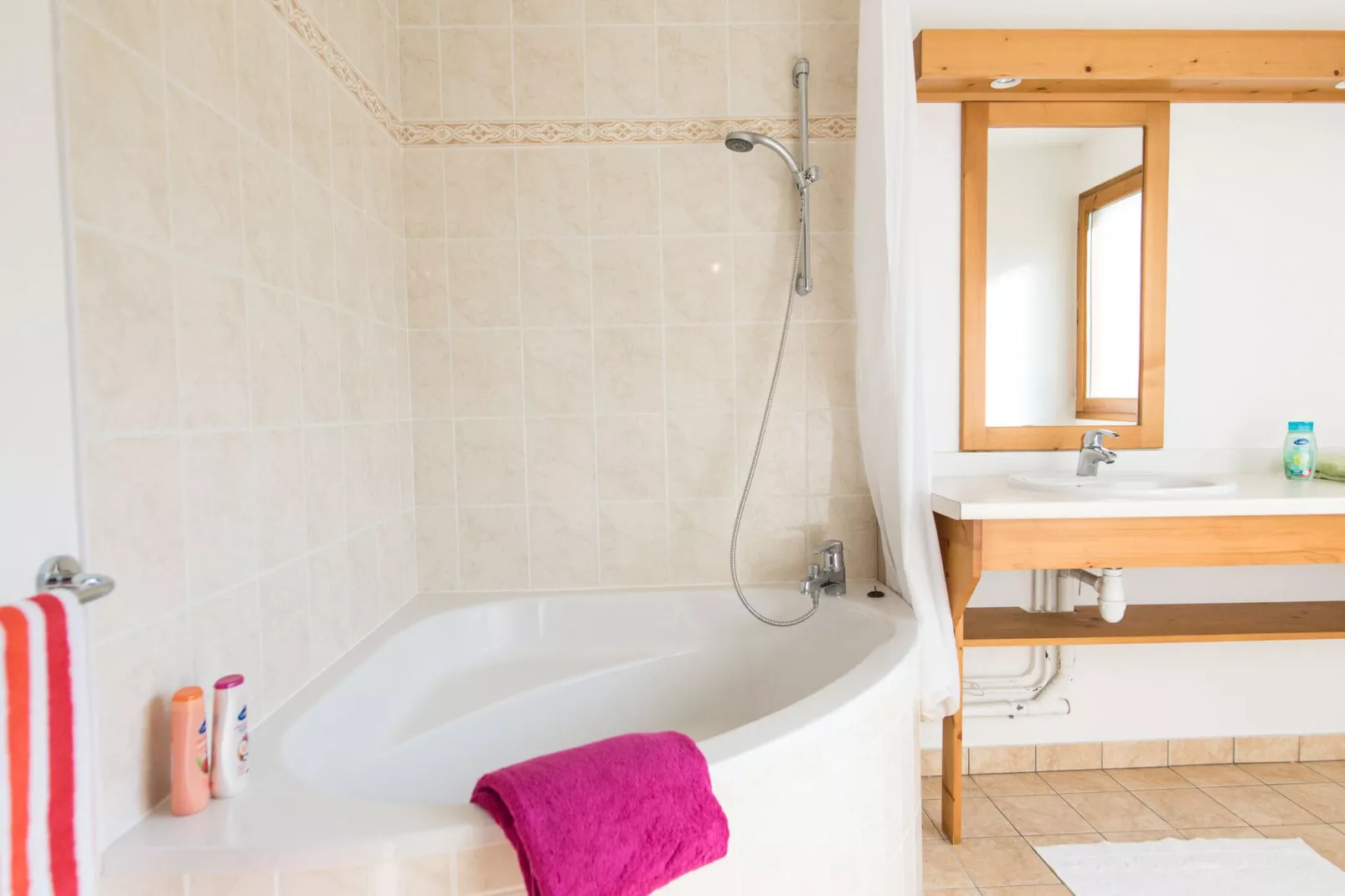 Le Birdie 3-Bathroom