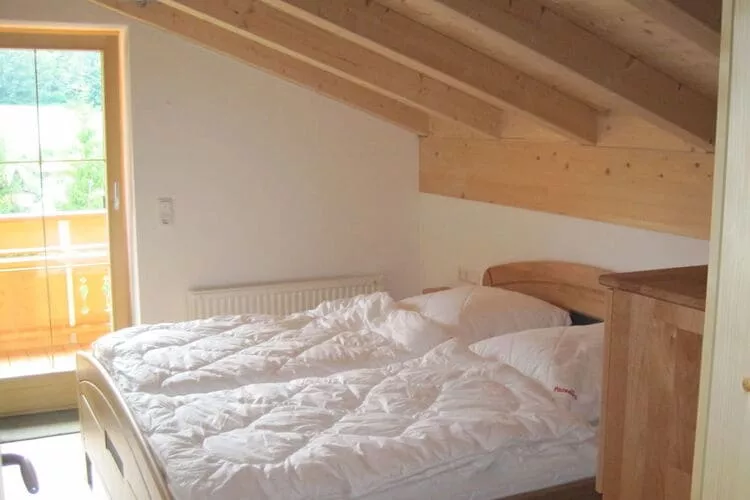 99464-Bedroom