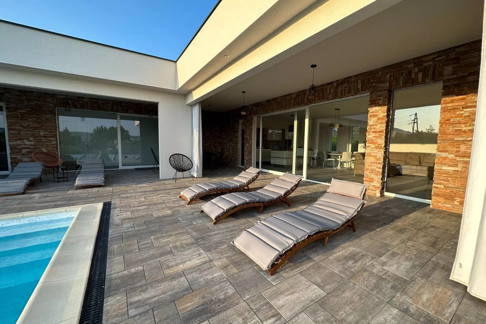 Villa Briski-Balcon-terrasse