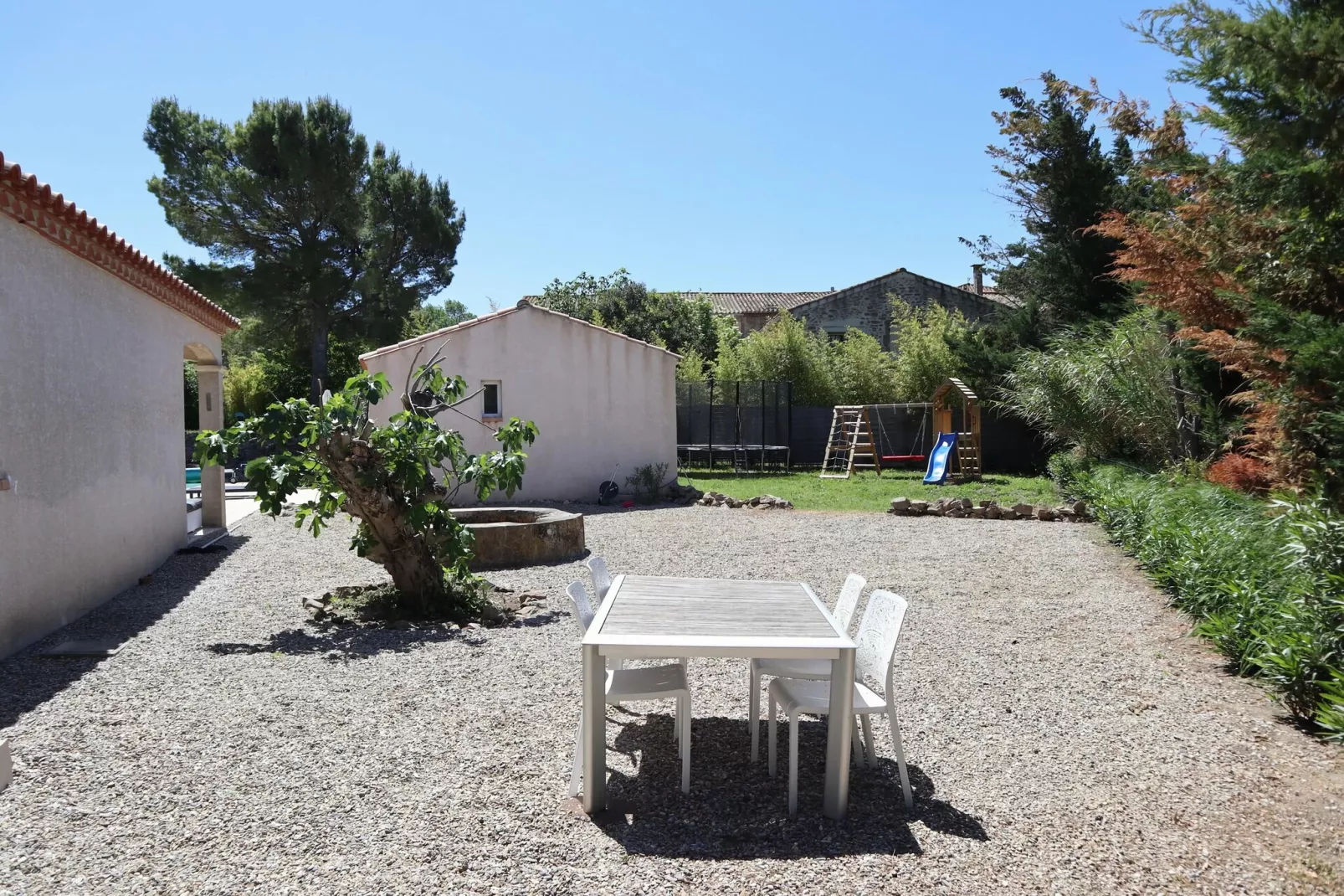 Villa Le Vigne du Paradis-Gardens summer