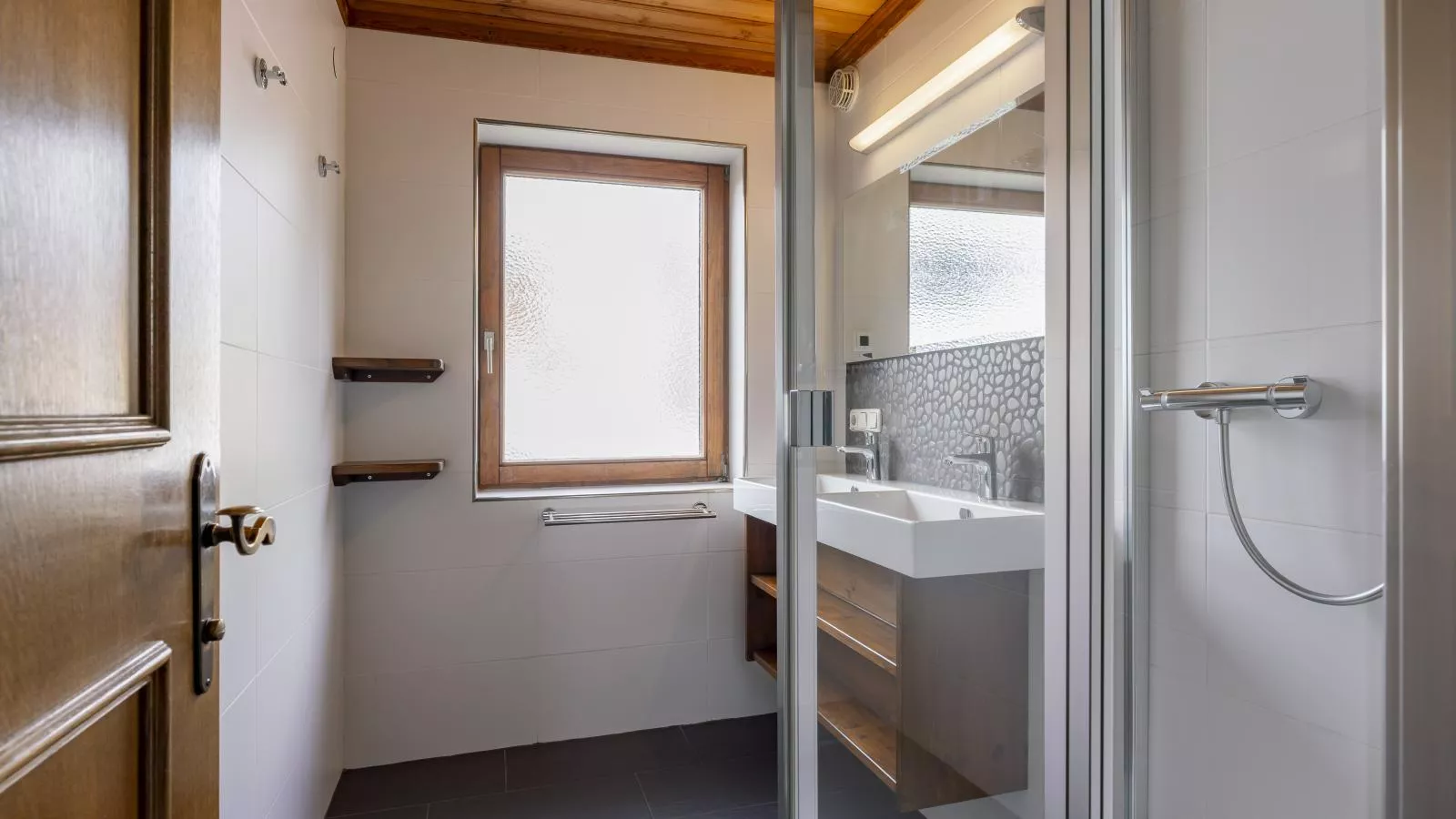 Chalet Kristall I-Bathroom