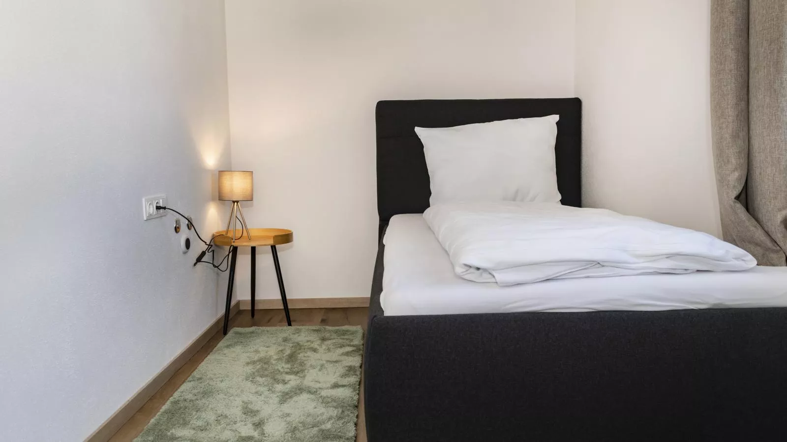 Tirolee Marchegg-Bedroom