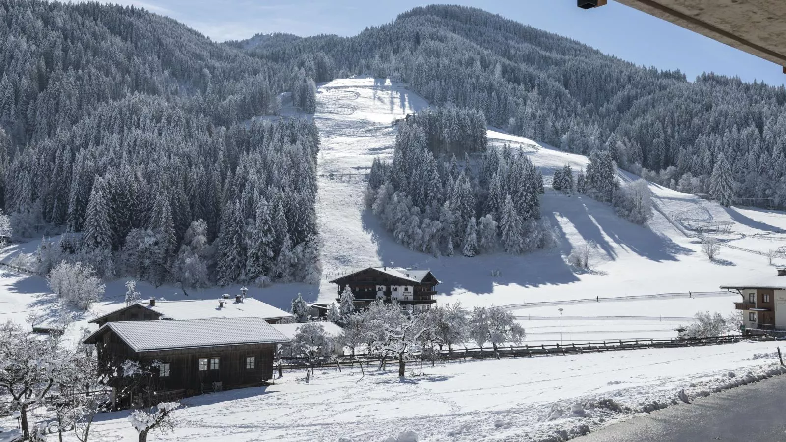 Tirolee Marchegg-Exterior winter