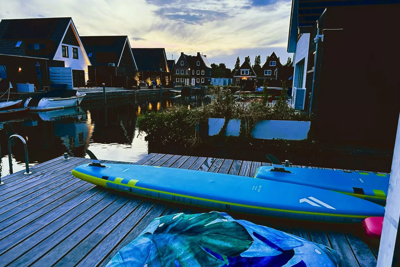 Luxe villa aan het water-Vue d'été