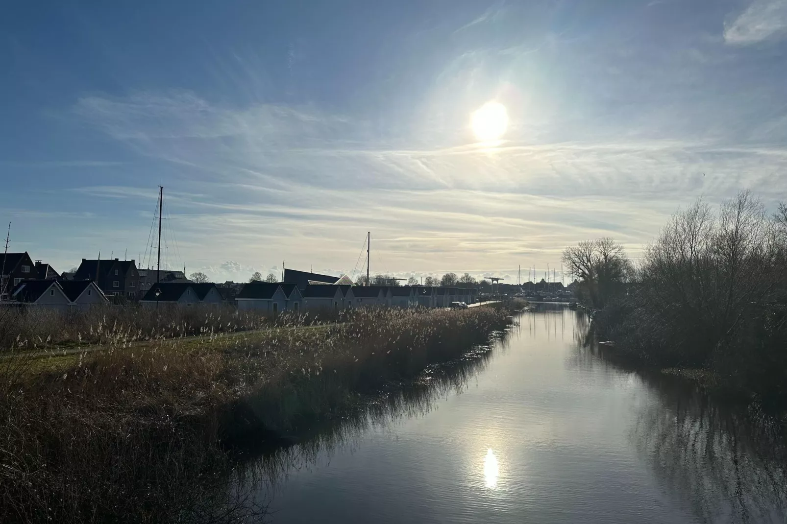 Luxe villa aan het water-Zones d'été à 5 km