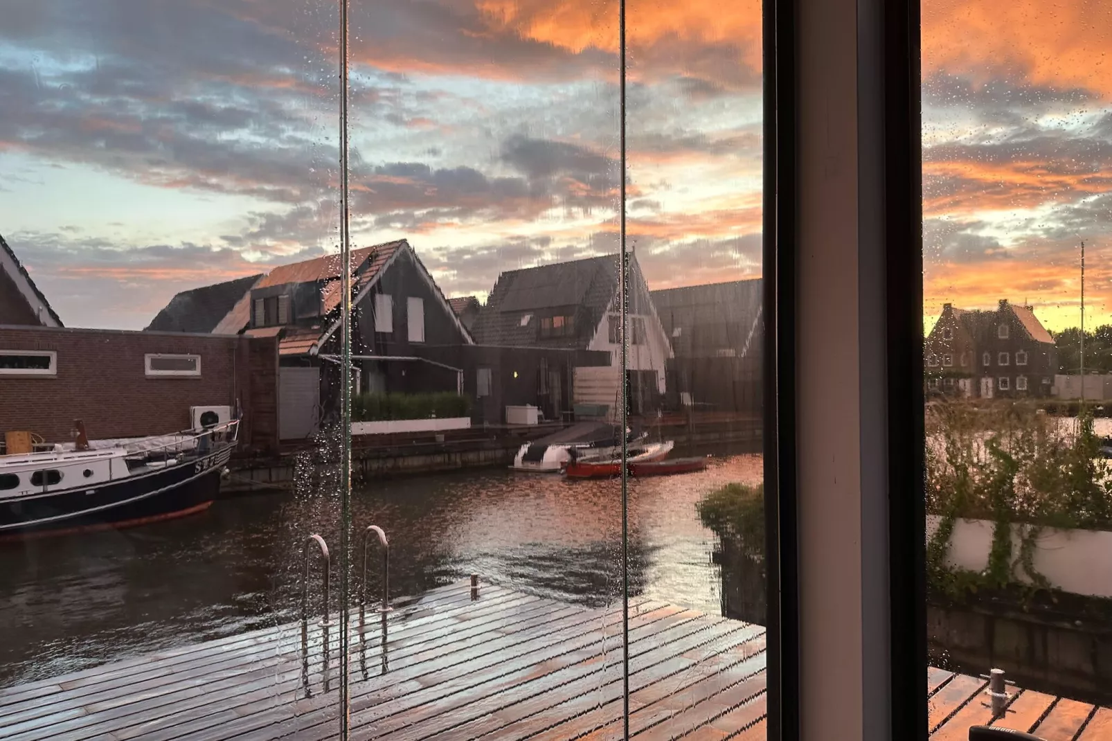 Luxe villa aan het water-Zones d'été à 5 km