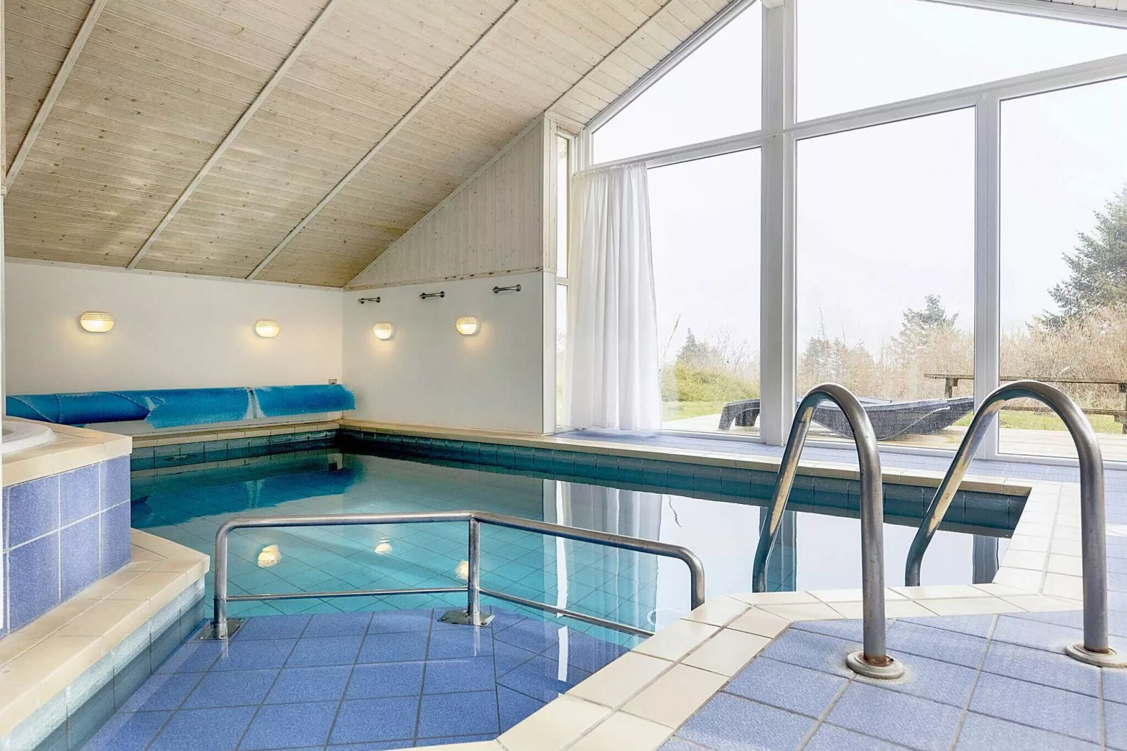 10 person holiday home in Rudkøbing-Pool