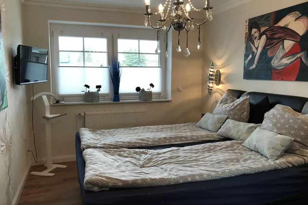 108940-Bedroom