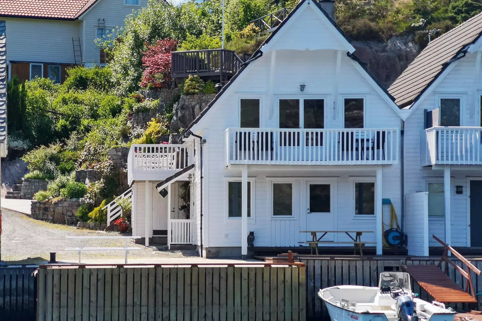Havre de pecheur en bord de mer-By Traum