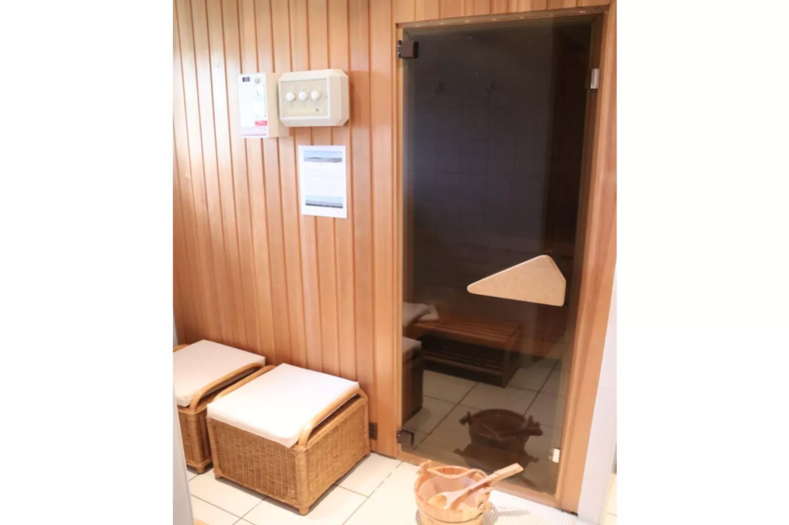 271244-Bedroom