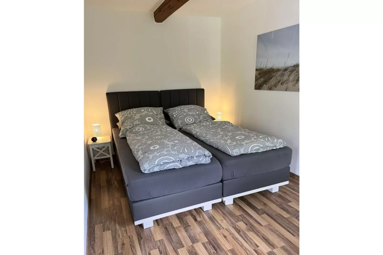 271244-Bedroom