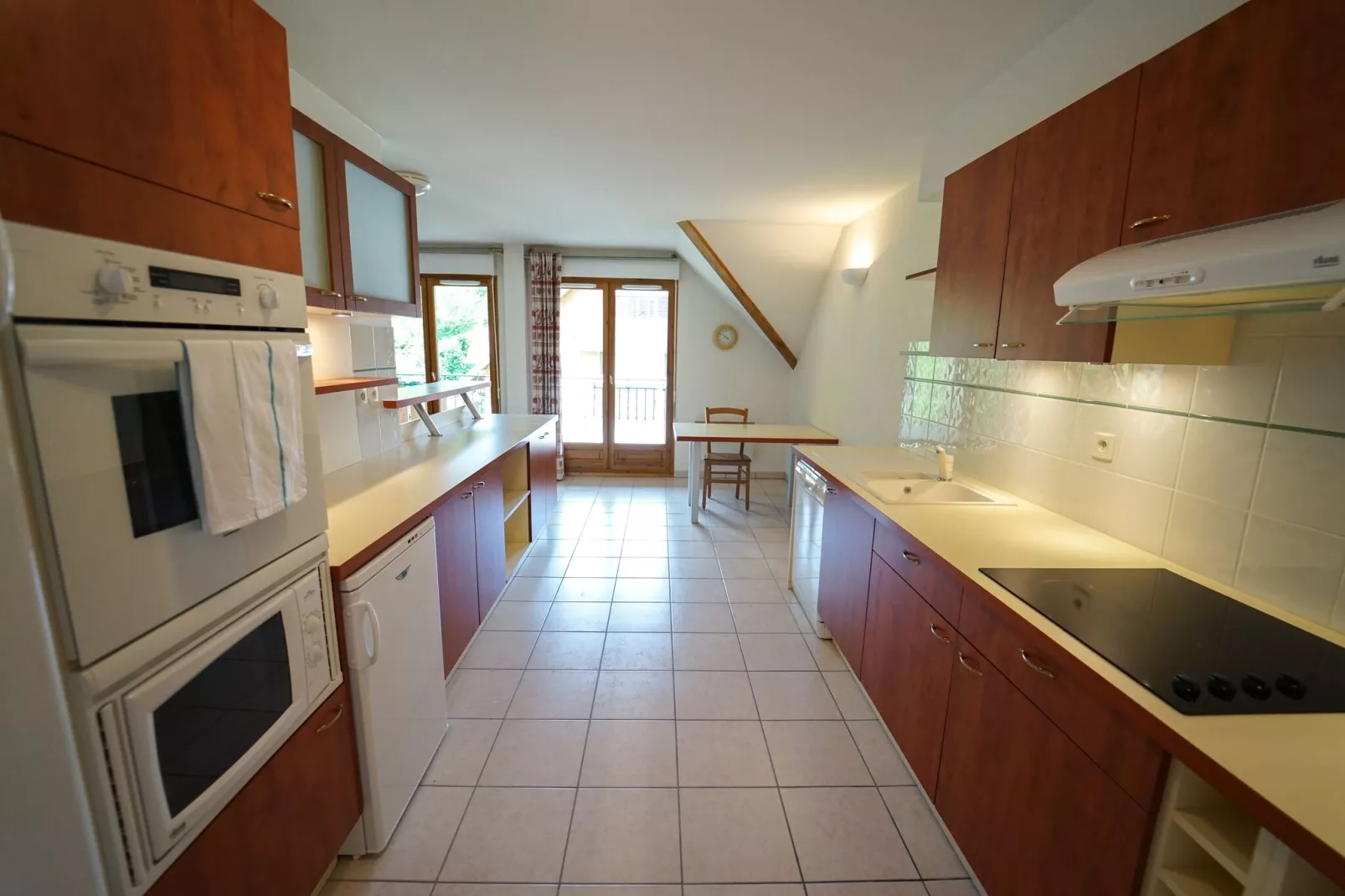 Le Birdie 7-Kitchen