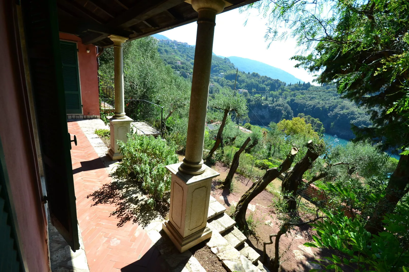 Villa Shakti-Terrace balcony