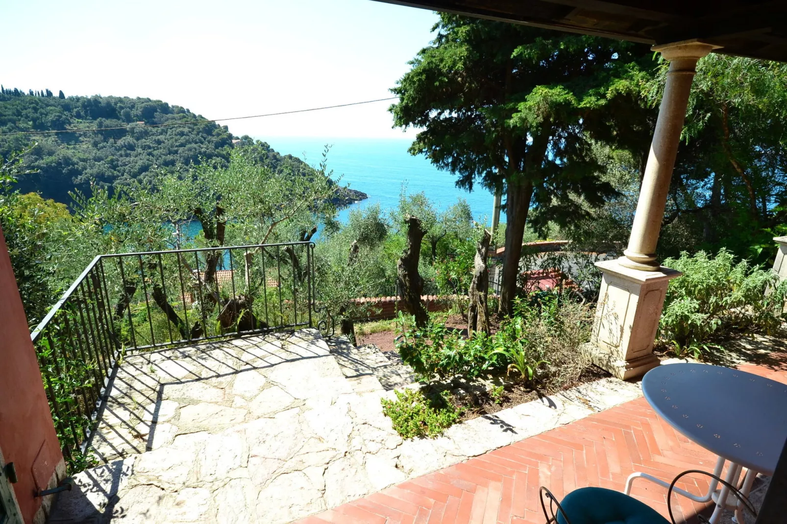 Villa Shakti-Terrace balcony