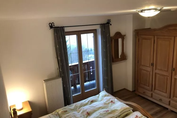266559-Bedroom