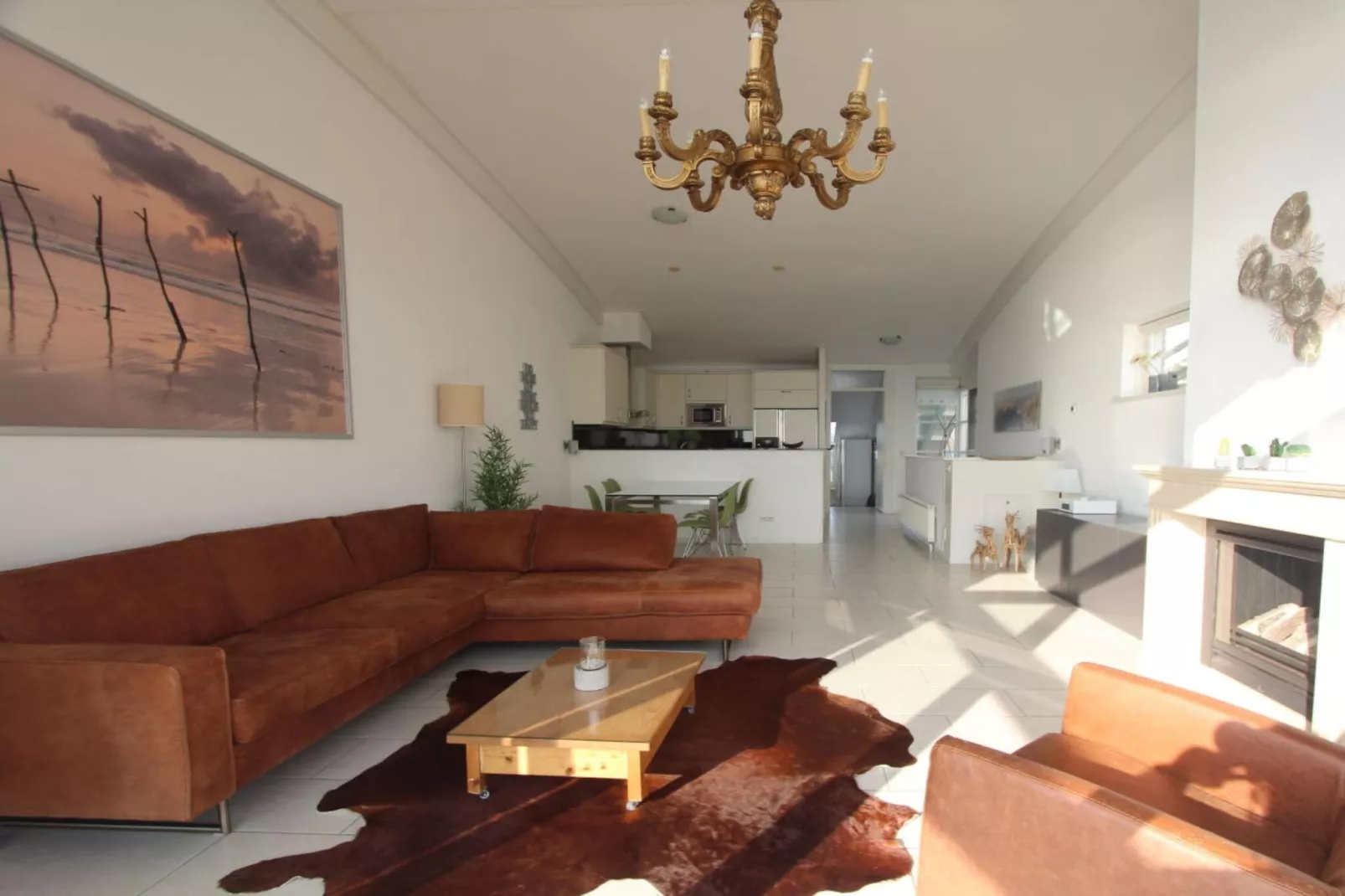 272301-Living room