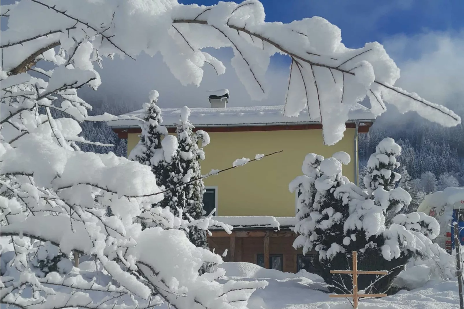 Haus Rathgeb-Exterior winter