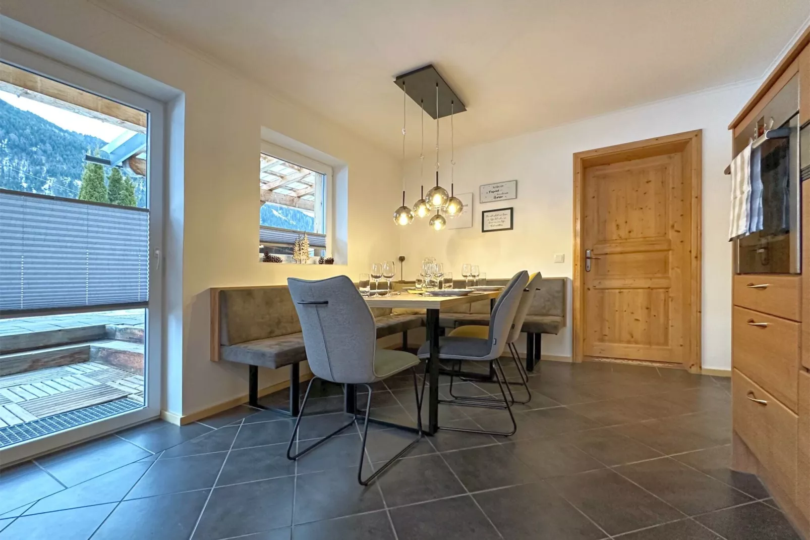 Haus Rathgeb-Dining room