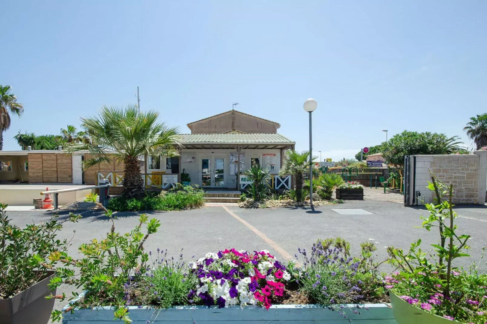 Les Jardins d'Agathe 5-Reception hall