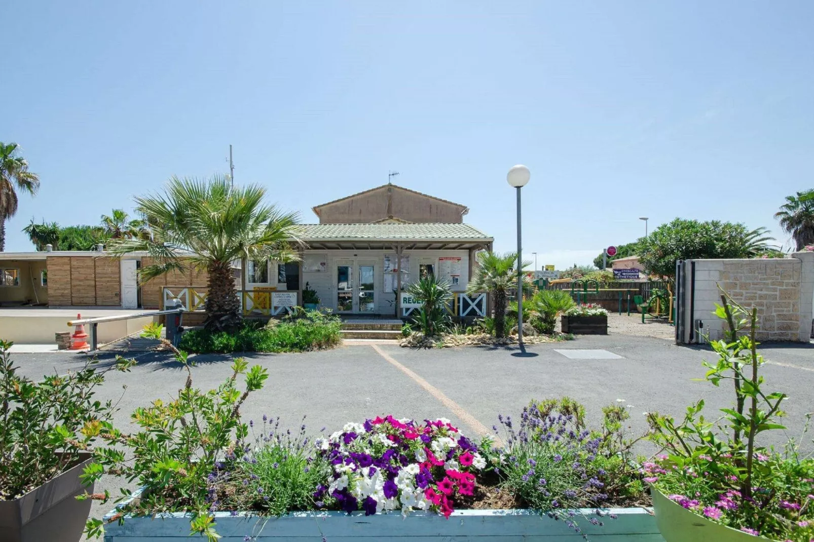 Les Jardins d'Agathe 6-Reception hall