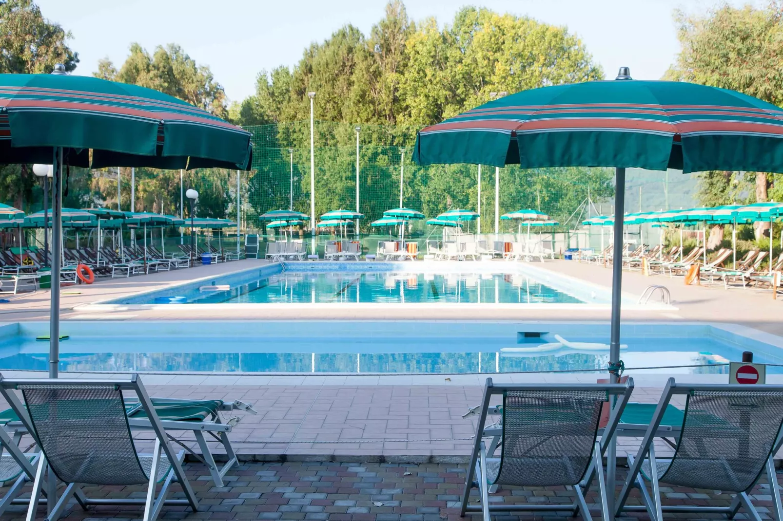 Residenza Alberghiera Italia in Luni - Bilocale B4-Schwimmbad