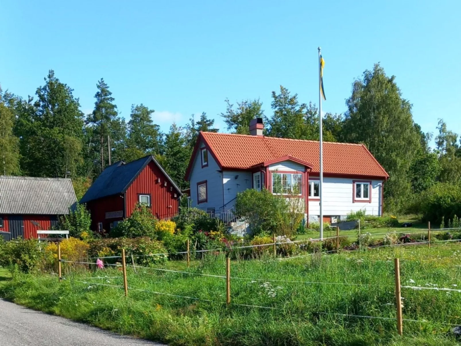 Skjutsmåla-Outside