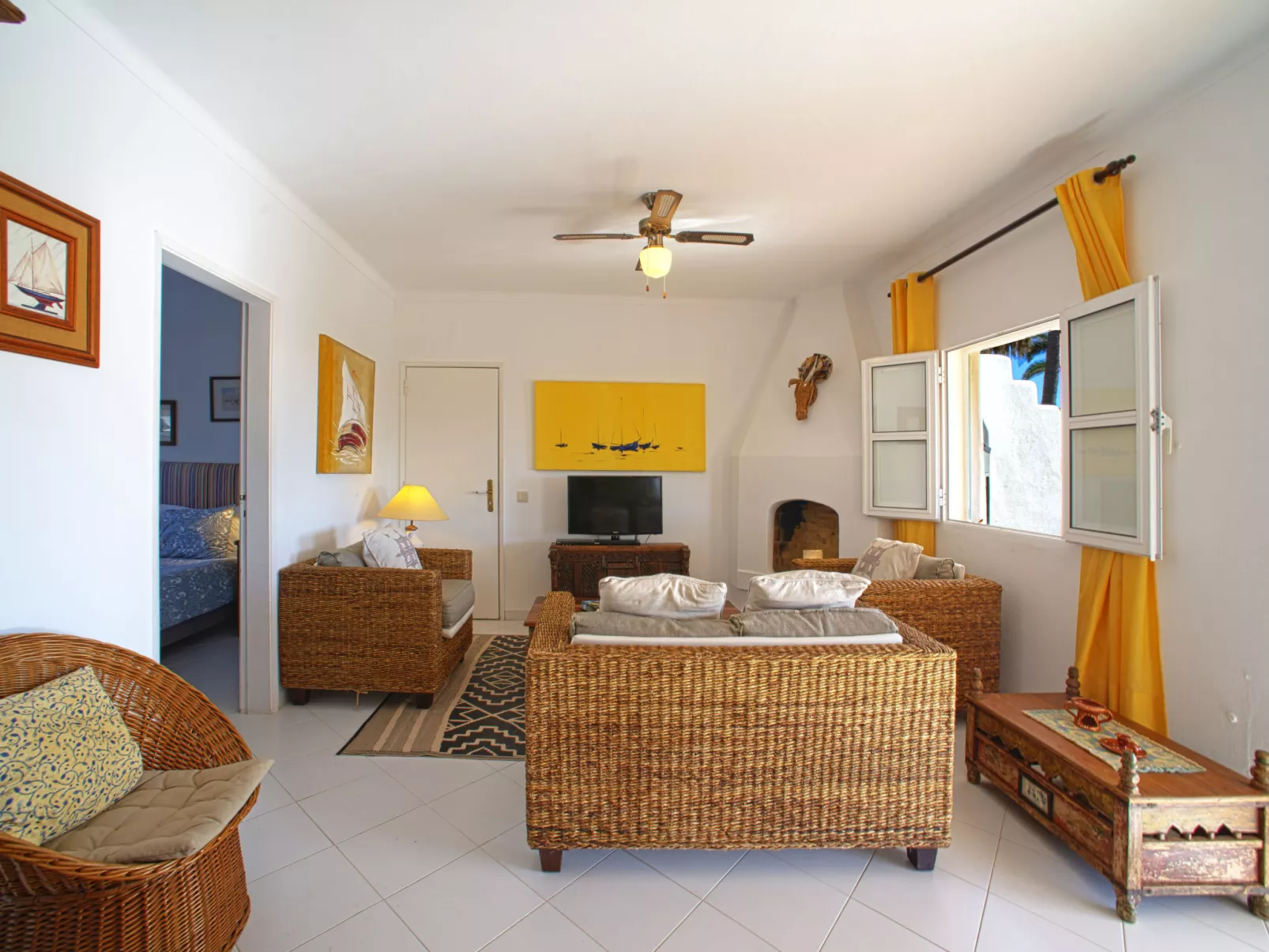 Luz Romana B2-Inside