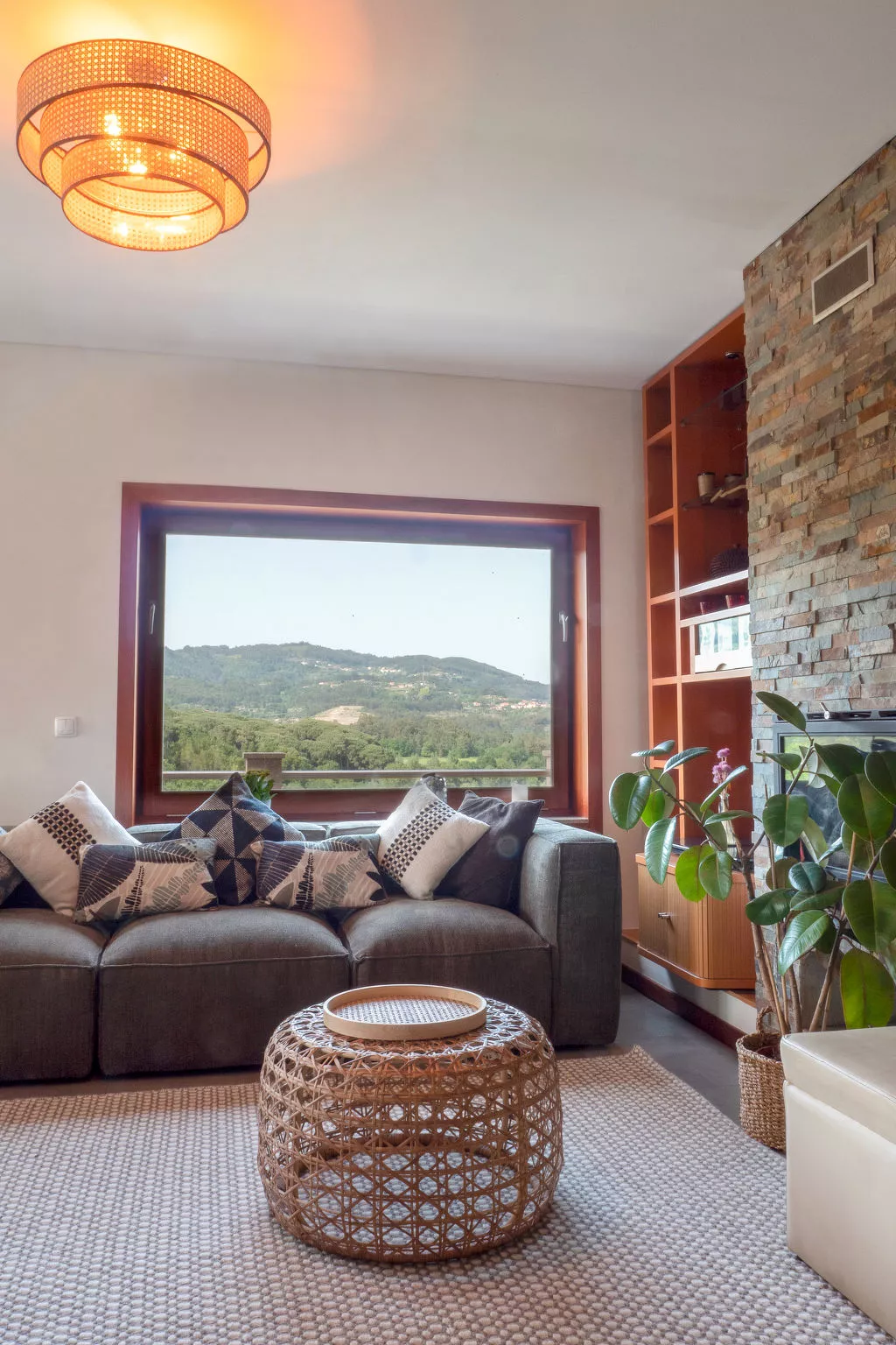 Rio Lima Retreat-Inside