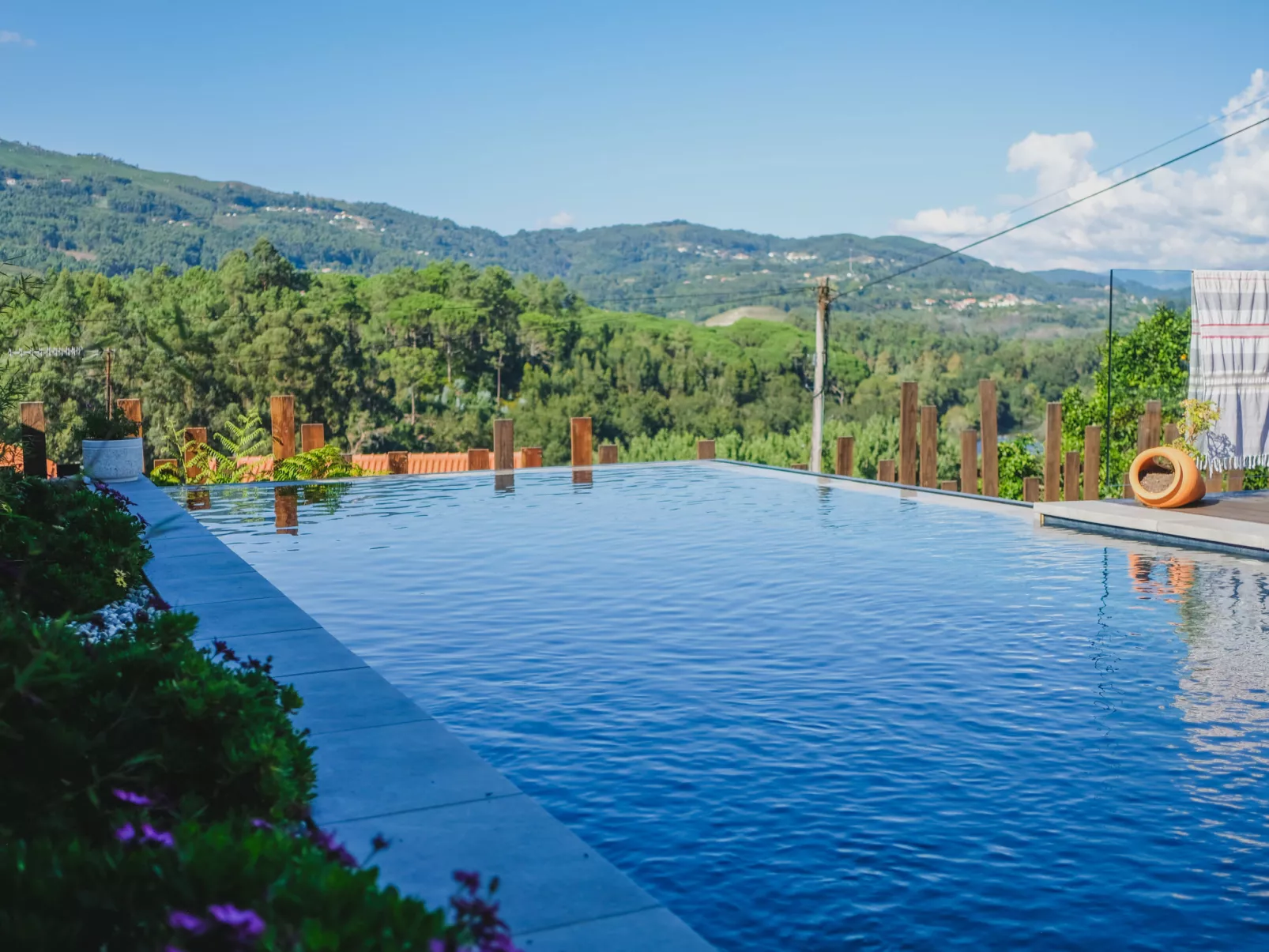 Rio Lima Retreat-Outside