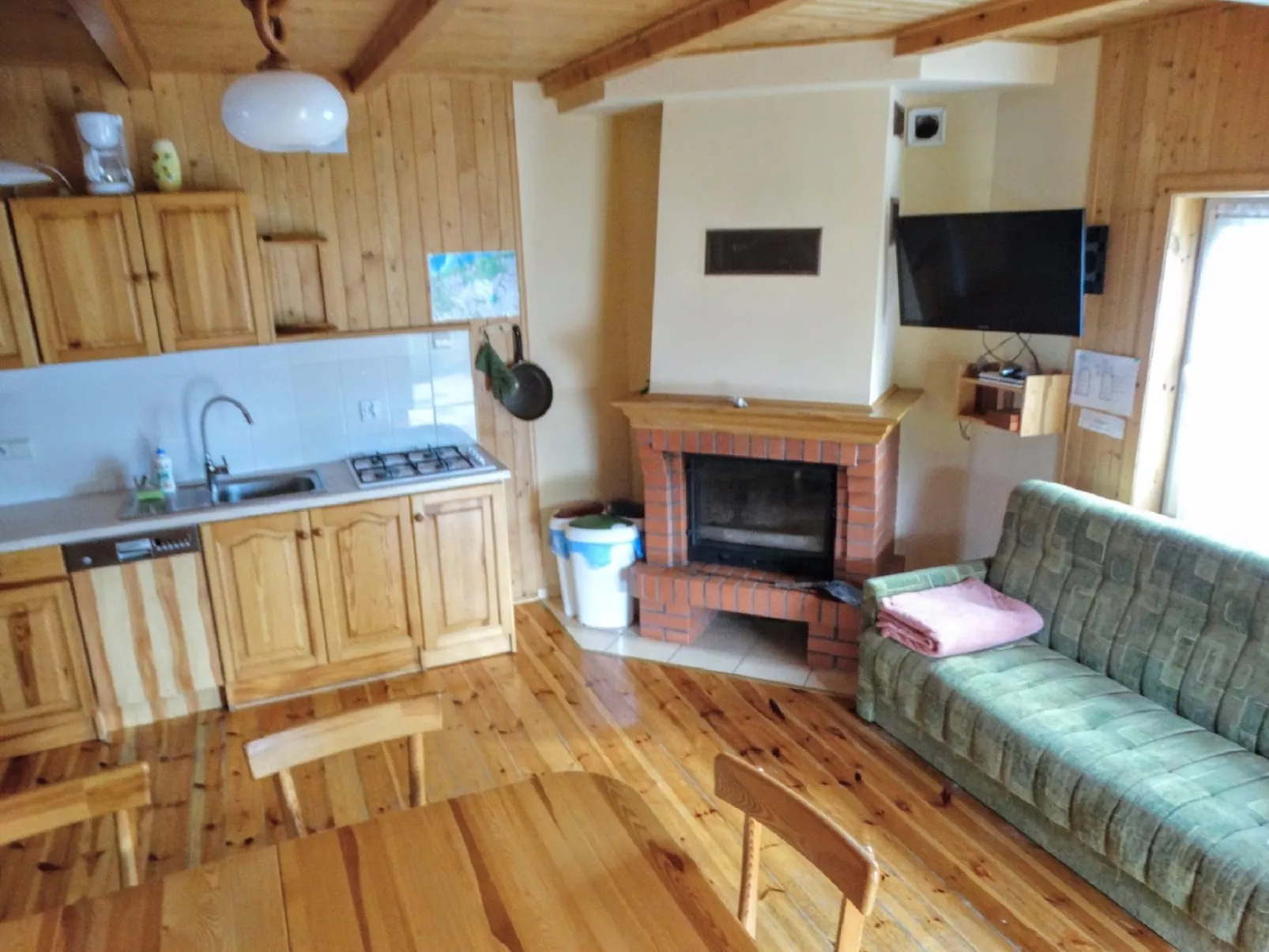 Fala nr 2-Inside