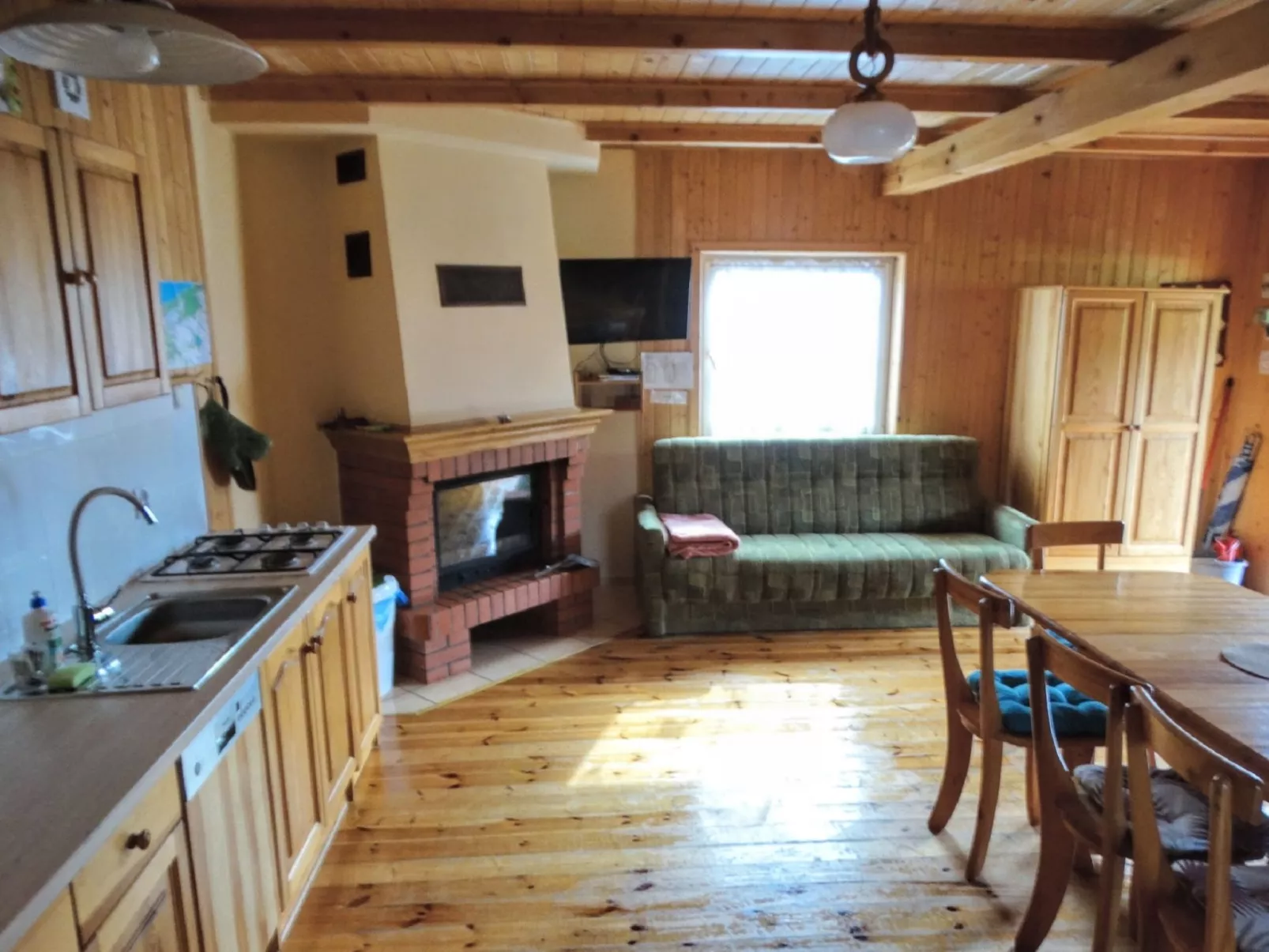 Fala nr 2-Inside