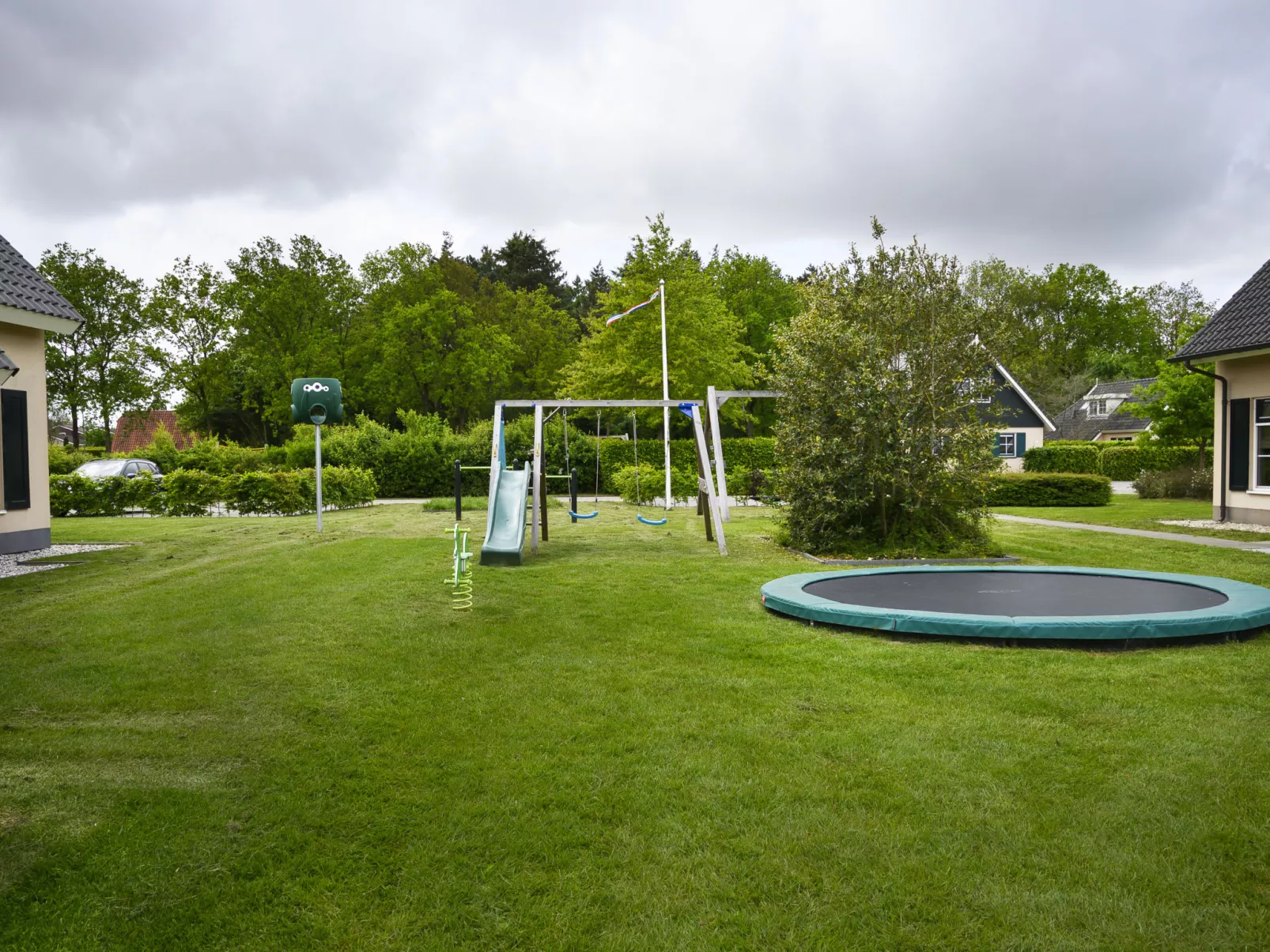 Lieskehuis Wellness de Luxe 10+2-Outside