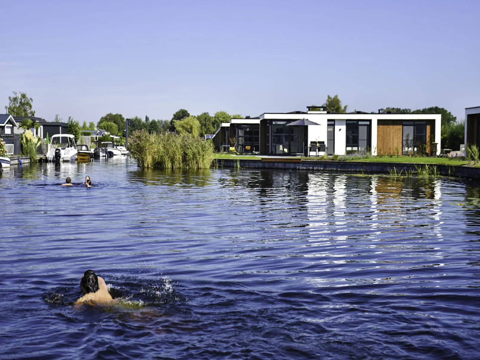 MarinaPark Nieuw Loosdrecht-Draußen