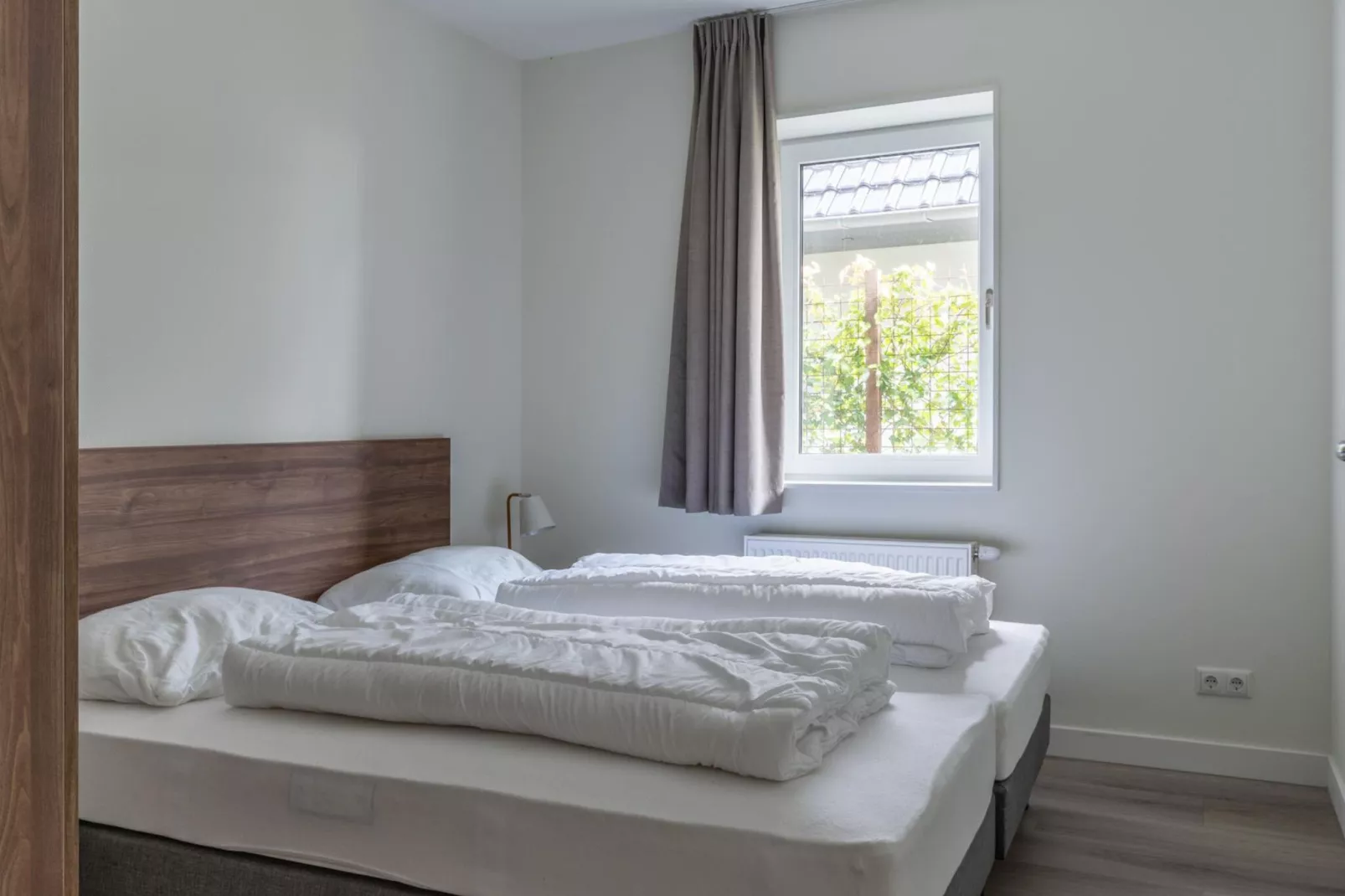Appartement - Paviljoenwei 4  Sneek Offingawier 'Havenzicht'-Bedroom