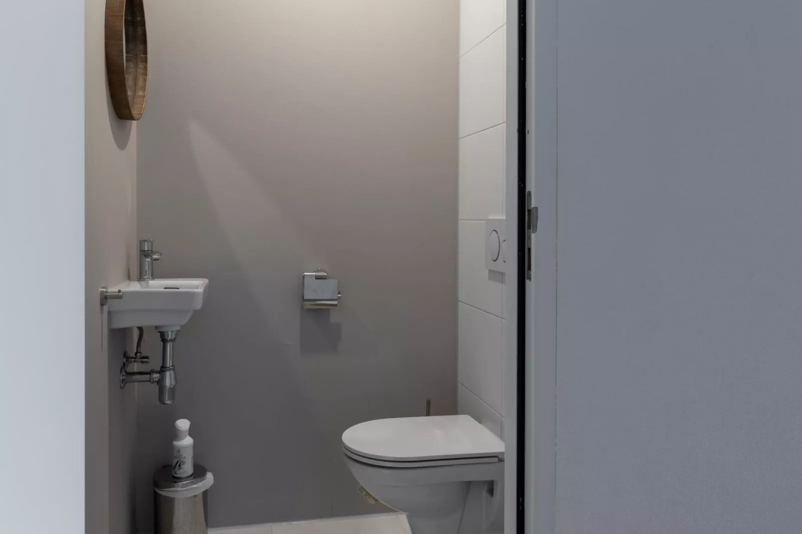 Appartement - Paviljoenwei 4  Sneek Offingawier 'Havenzicht'-Bathroom