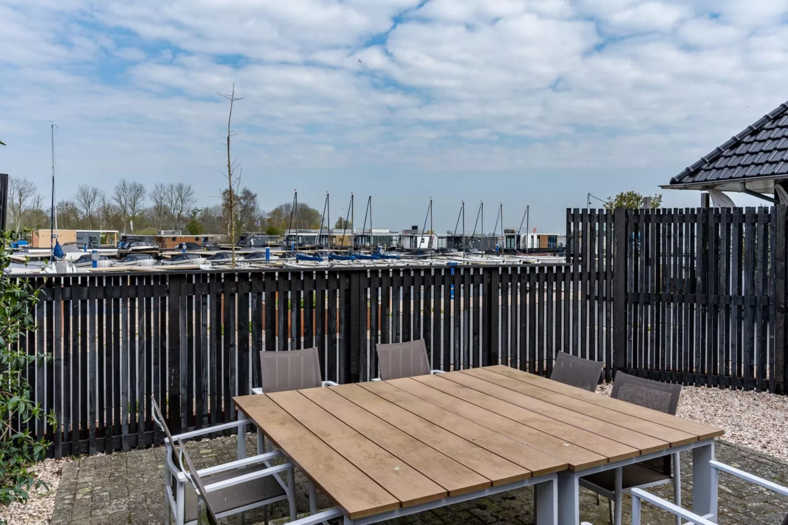 Appartement - Paviljoenwei 4  Sneek Offingawier 'Havenzicht'-Terrace balcony