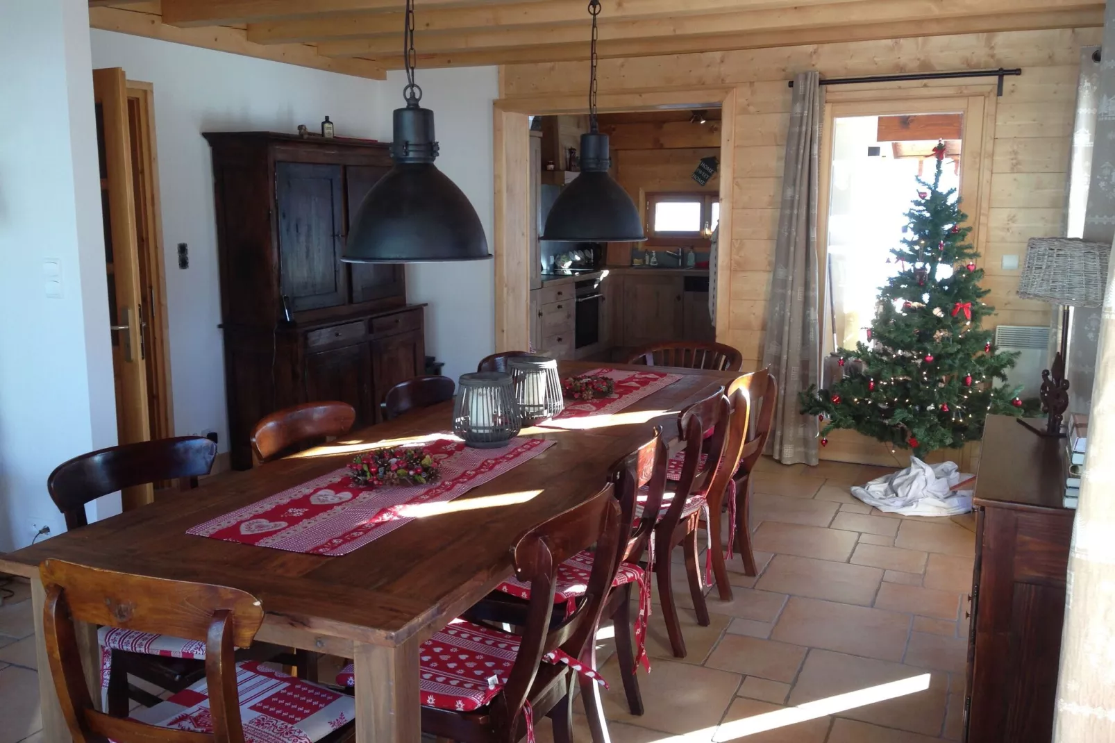 Chalet L'Etoile-Dining room