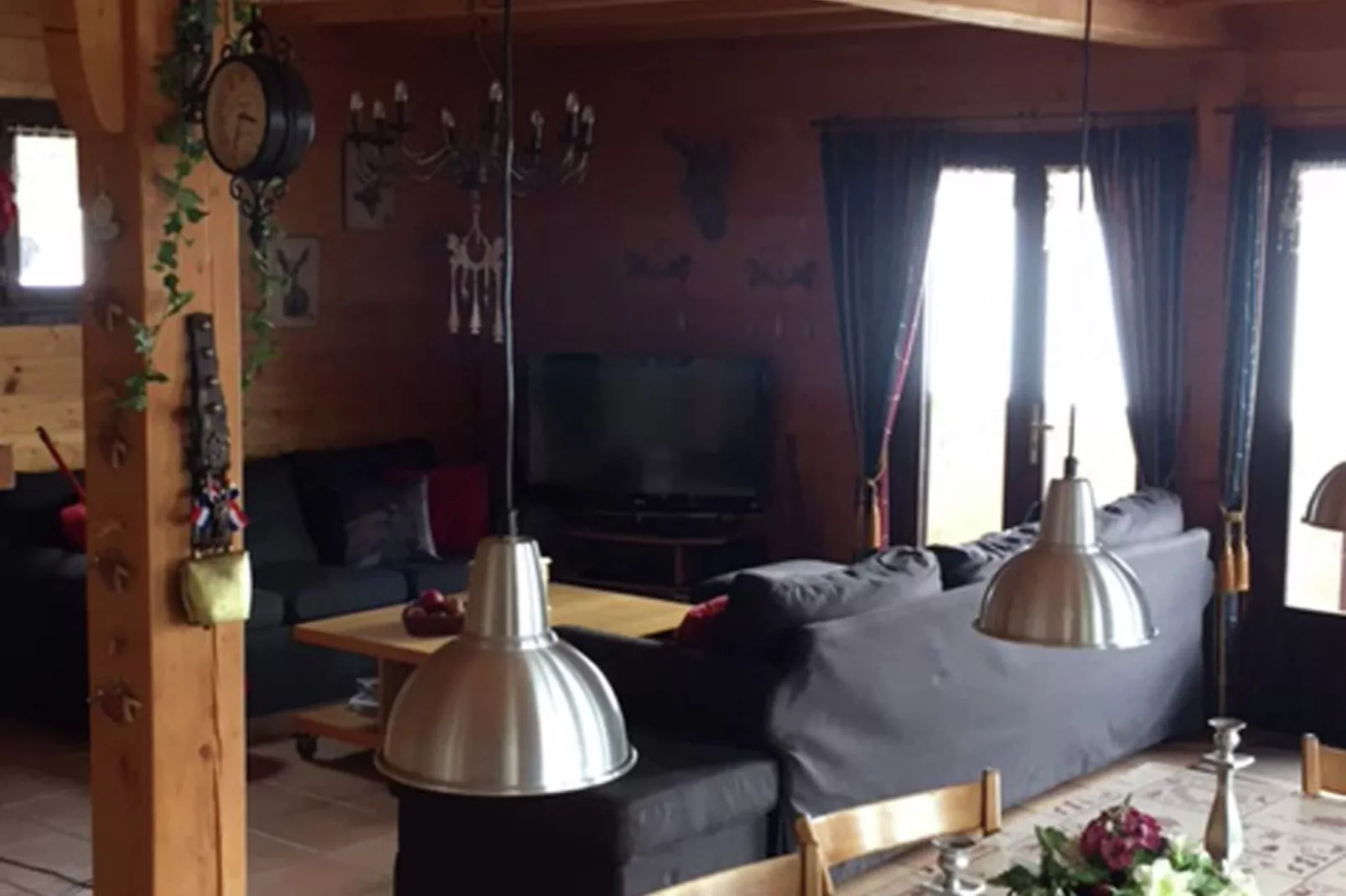 Chalet Sherwood Forest-Living room