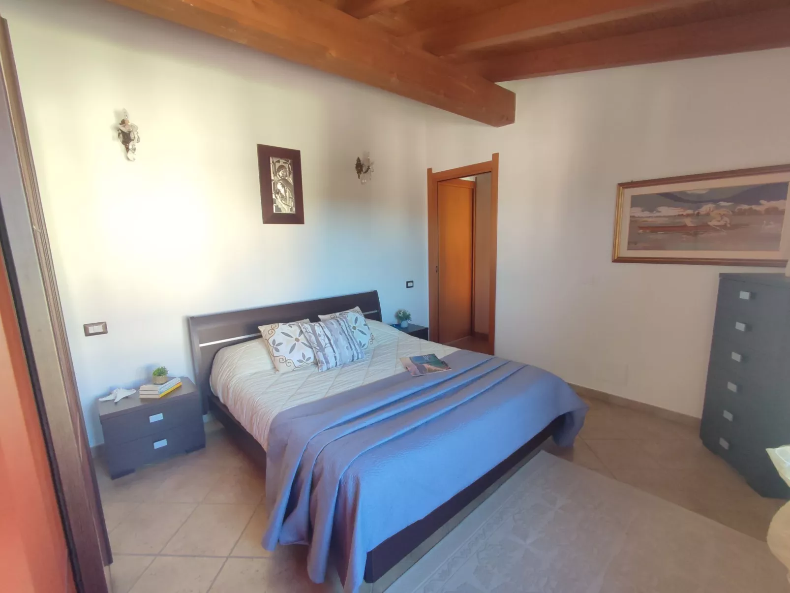 Sea view-Inside