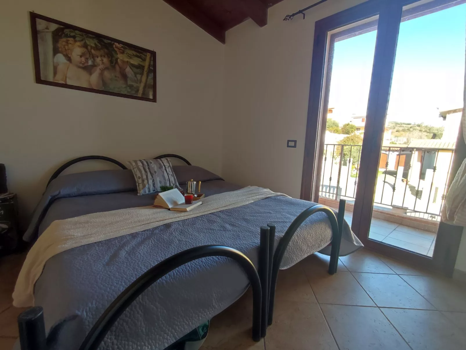 Sea view-Inside