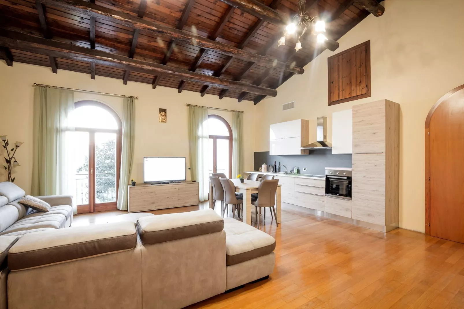 Villa Meraviglia-Esszimmer