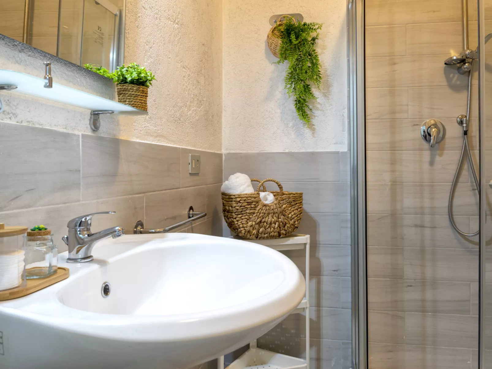 Iris 7, Terza Spiaggia-Inside