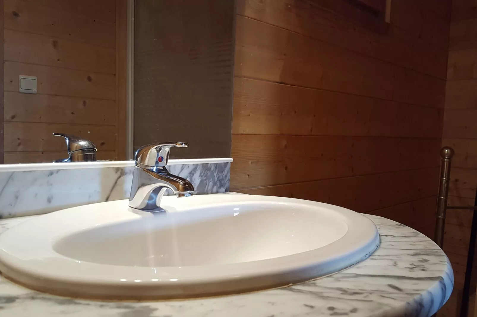 Chalet Sherwood Forest-Bathroom