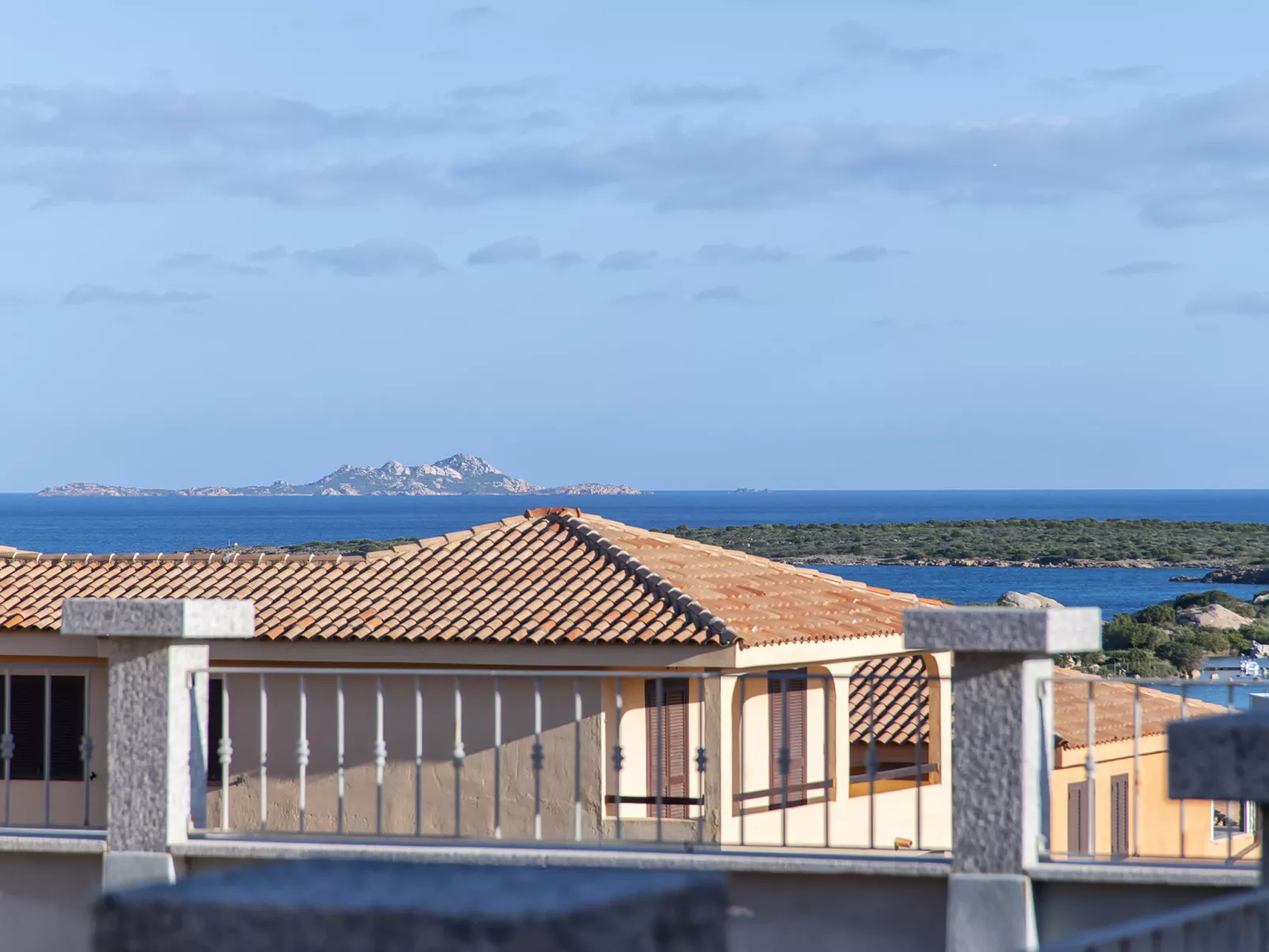 CSB - 11/A - Baia de Bahas-Outside