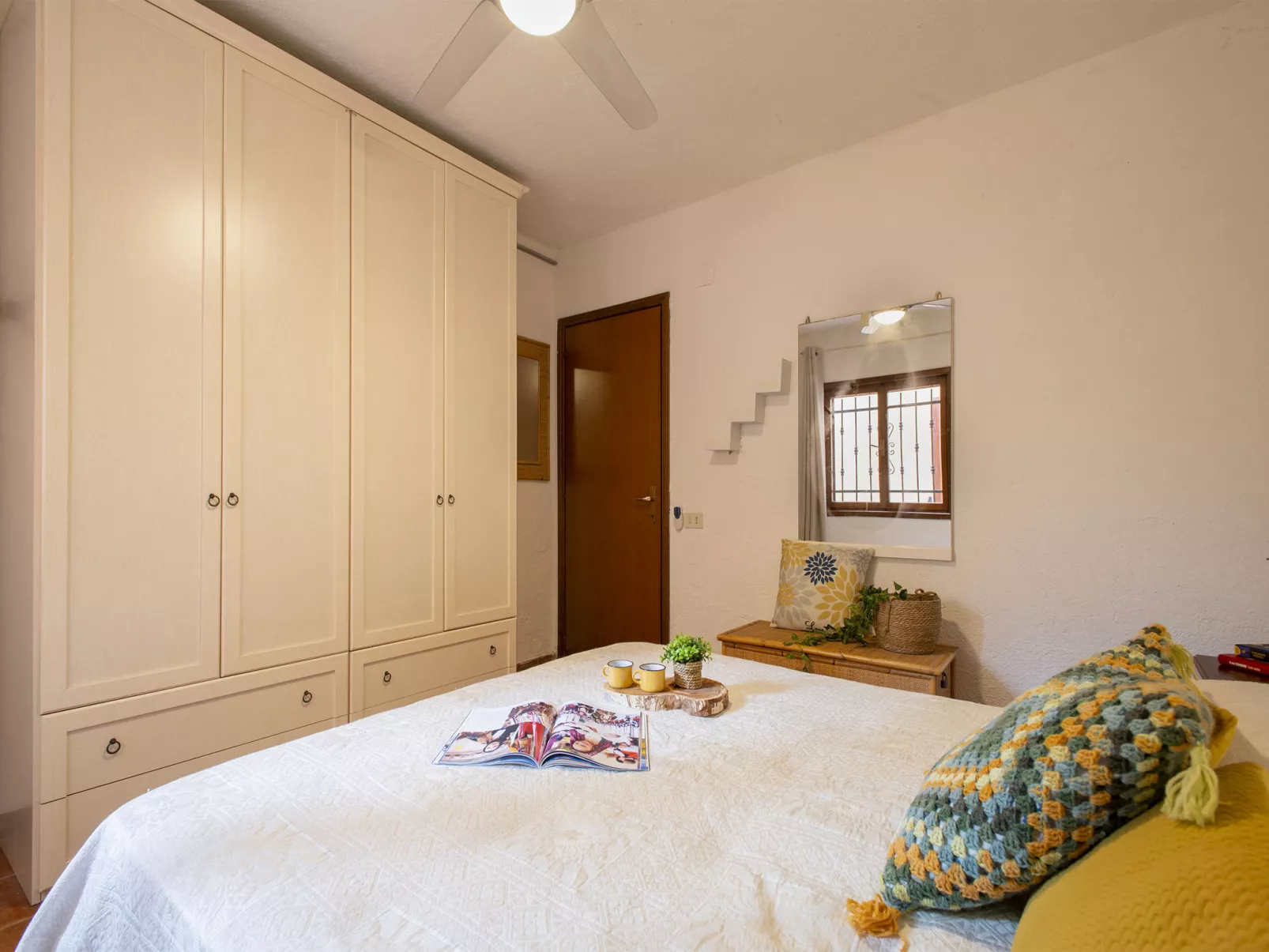 D4 - A2 - Baia de Bahas-Inside