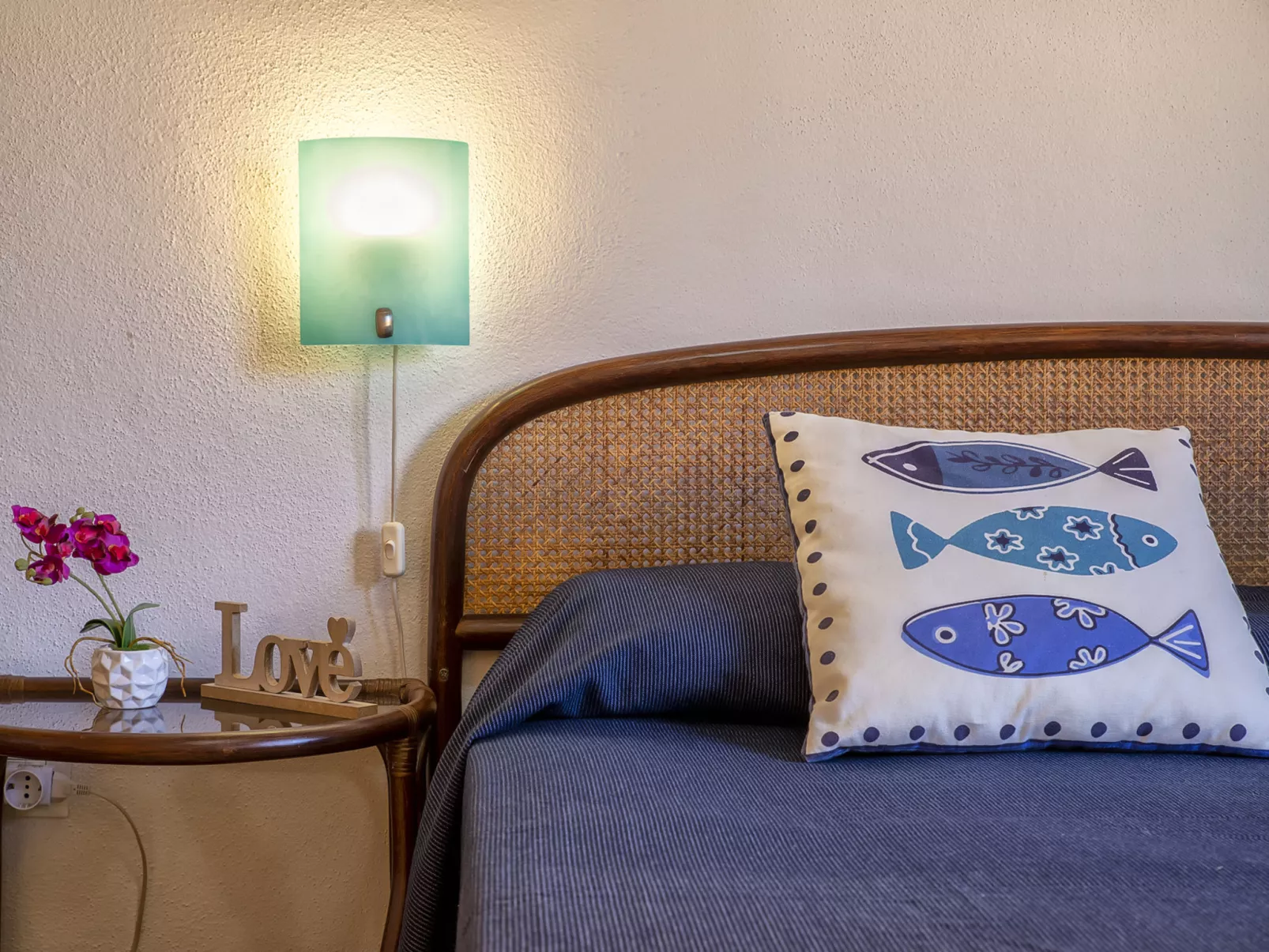 D4 - F3, Baia de Bahas-Inside