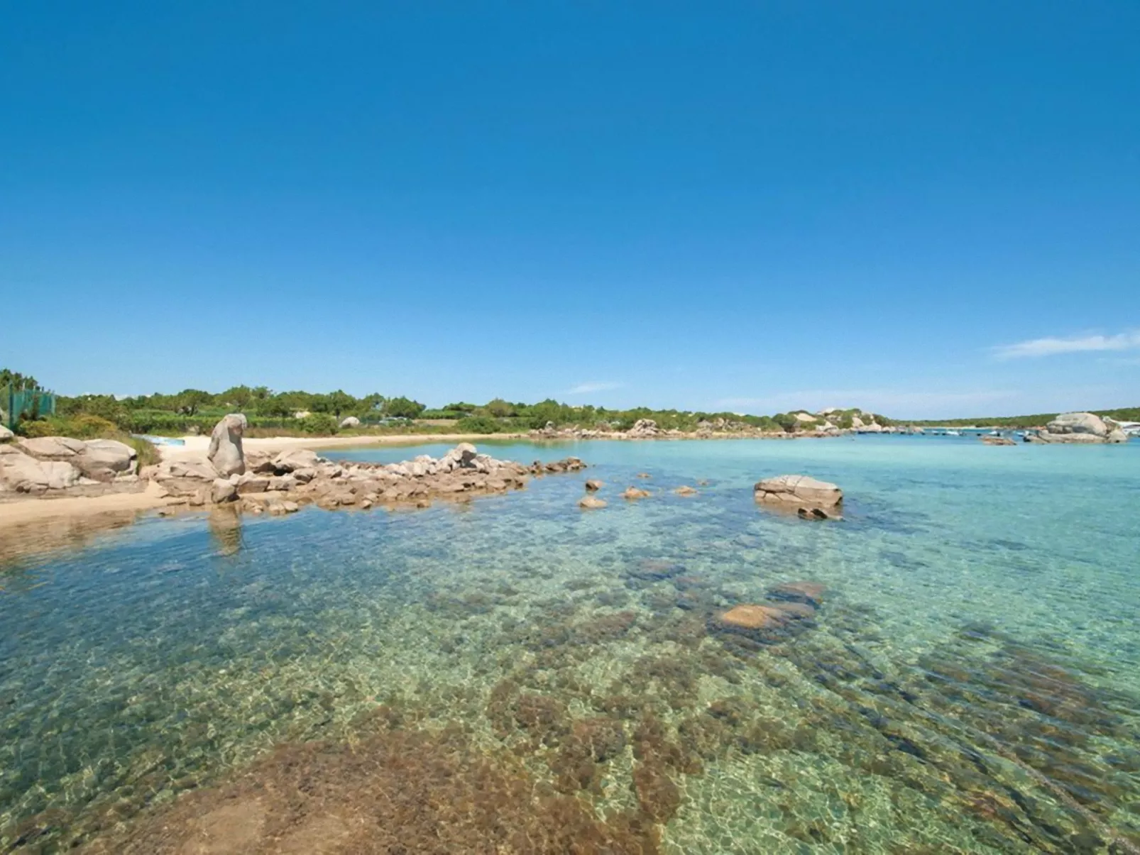 D4 - F3, Baia de Bahas-Outside