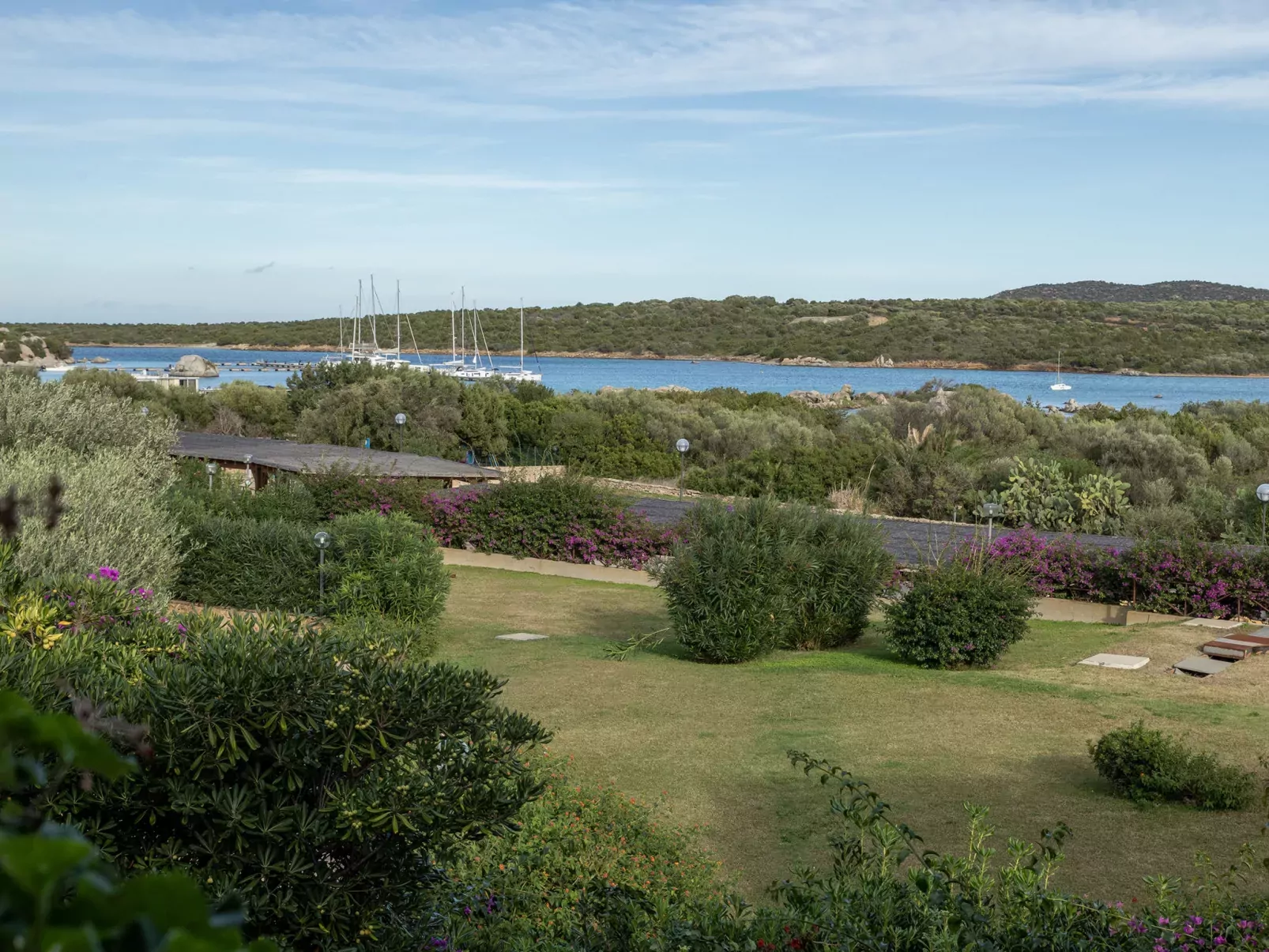 D2 - F2, Baia de Bahas-Draußen