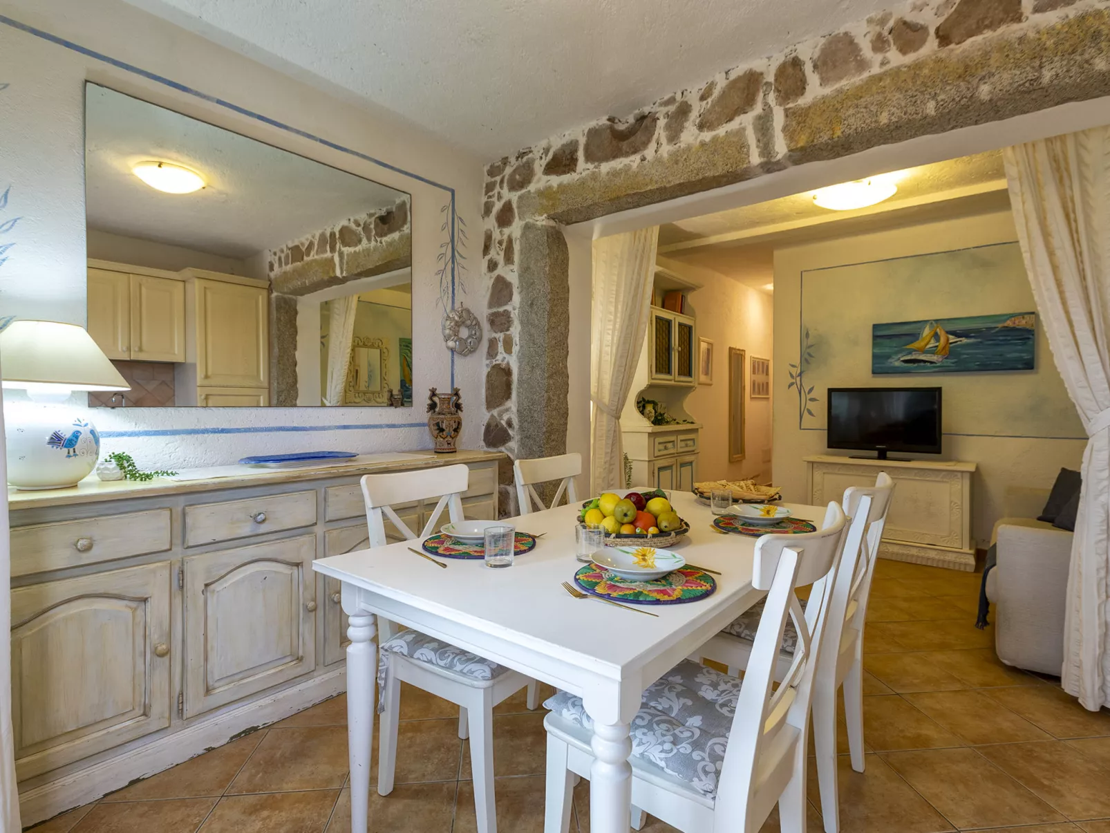 D2 - I1, Baia de Bahas-Inside